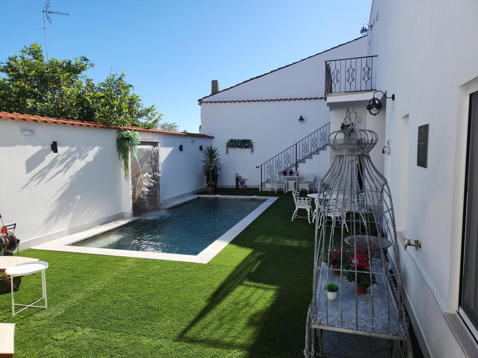Hotel Boutique Iulia 5 Estrellas Medina de las Torres Екстериор снимка