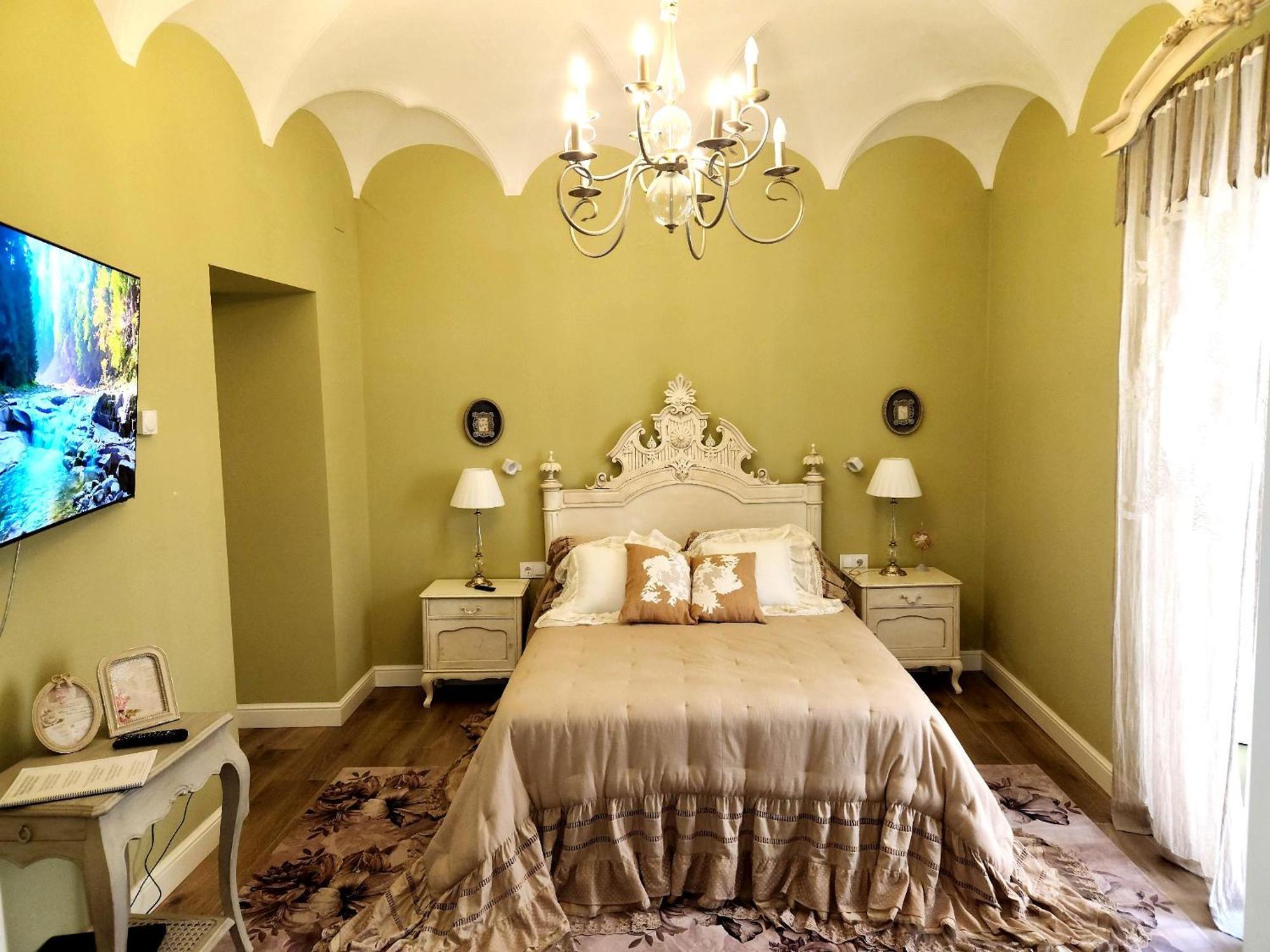 Hotel Boutique Iulia 5 Estrellas Medina de las Torres Екстериор снимка