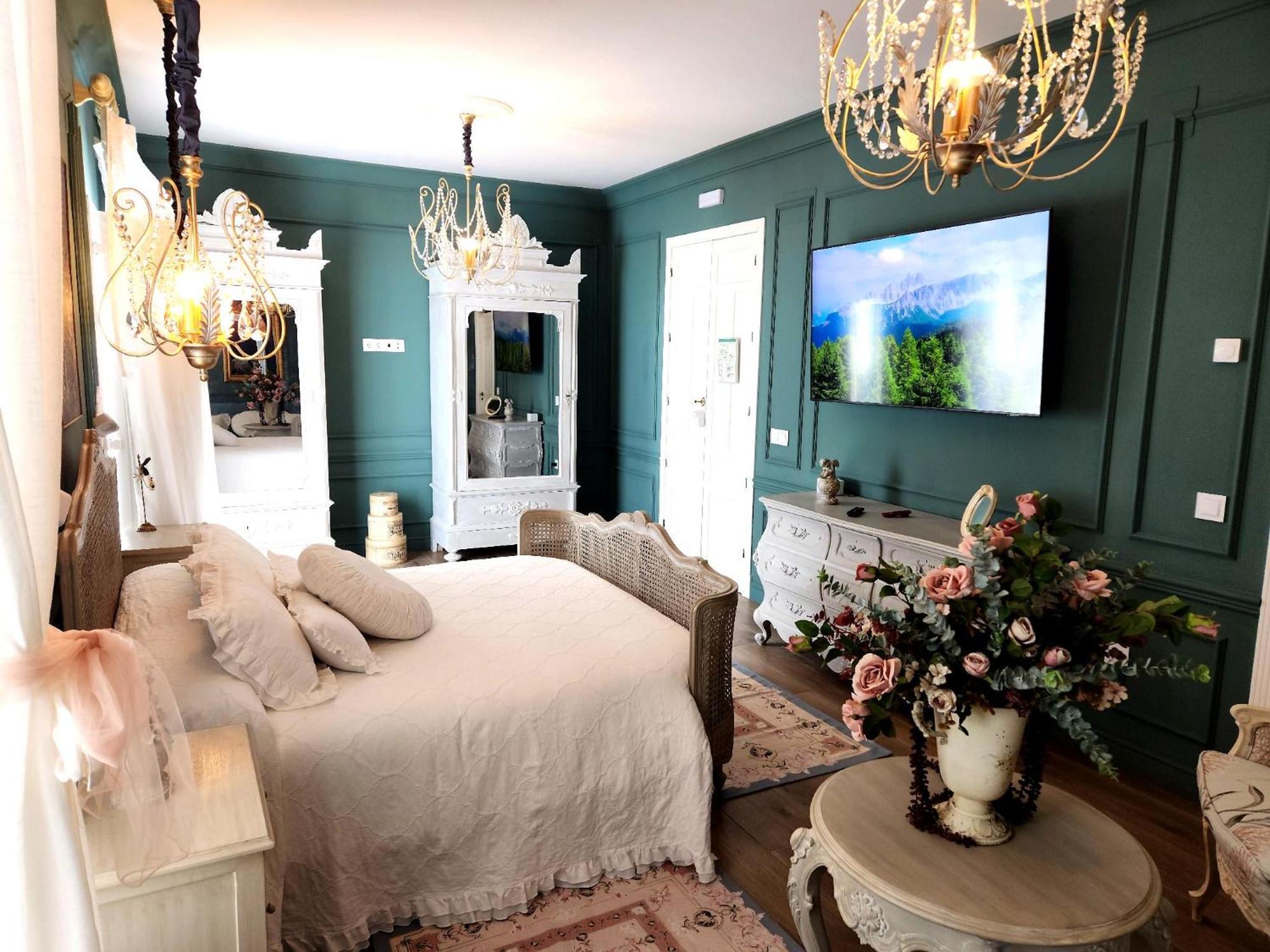 Hotel Boutique Iulia 5 Estrellas Medina de las Torres Екстериор снимка
